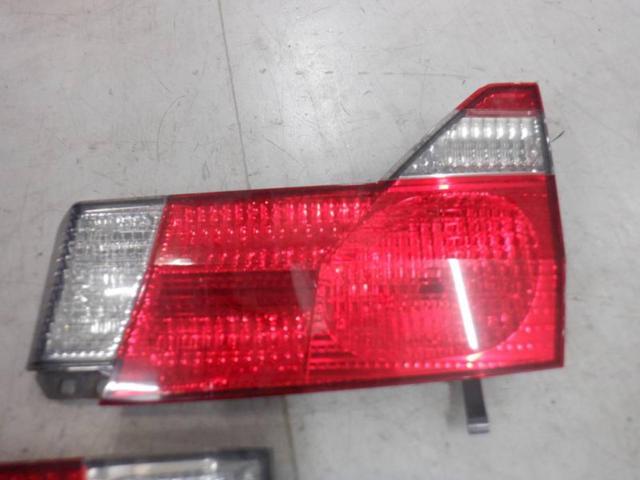 Toyota original (TOYOTA)
Tail lens