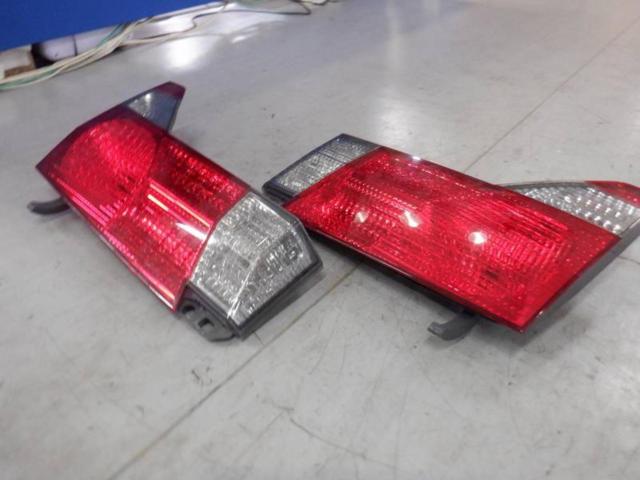 Toyota original (TOYOTA)
Tail lens