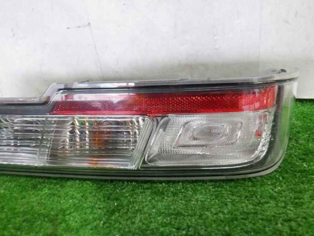 Daihatsu genuine (DAIHATSU)
Tail lens