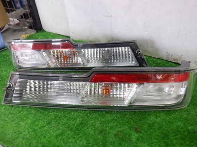 Daihatsu genuine (DAIHATSU)
Tail lens