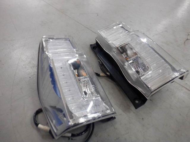 ダイハツ純正(DAIHATSU) LEDテールレンズ