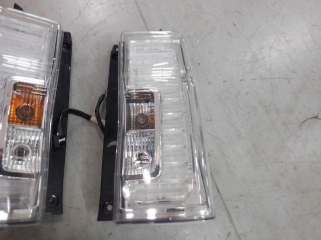 ダイハツ純正(DAIHATSU) LEDテールレンズ