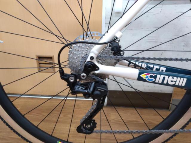 4大特価 Cinelli ZYDECO 2024年 700×37c 2x10s アルミロードバイク サイズ:49 マディドライ