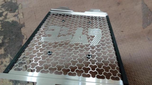 ★値下げしました!9ヨシムラ ラジエターコアプロテクター