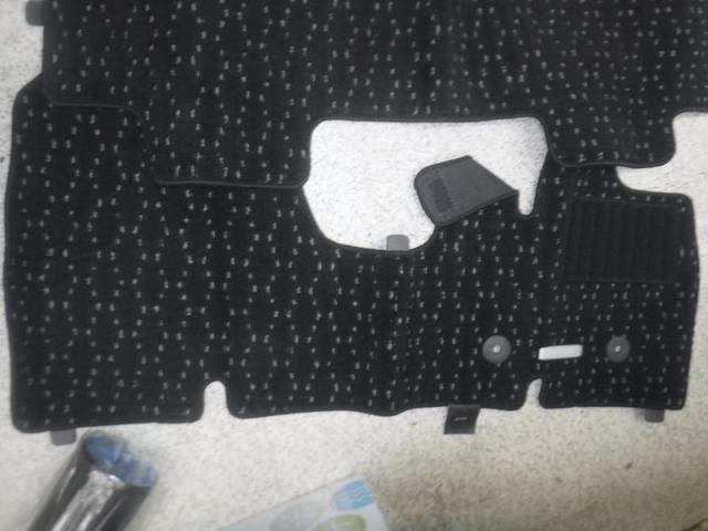 〇値下げしました!三菱純正 フロアマット
