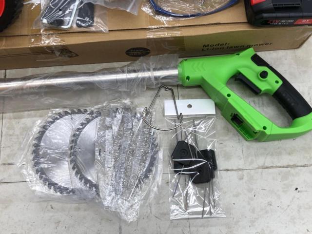 メーカー不明 充電式草刈り機