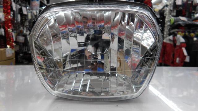 Honda genuine
Headlight unit
Super Cub 50 (AA04)