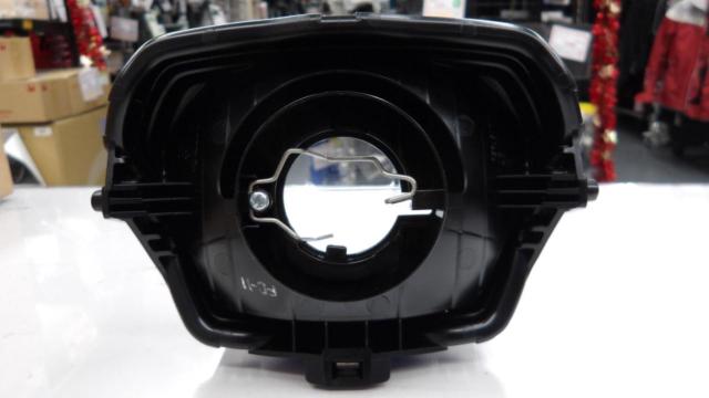 Honda genuine
Headlight unit
Super Cub 50 (AA04)