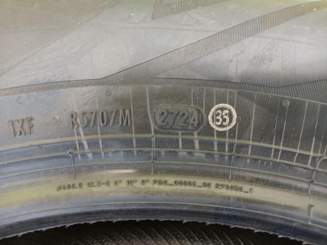 PIRELLI
ICE
ZERO
ASIMMETRICO
100H