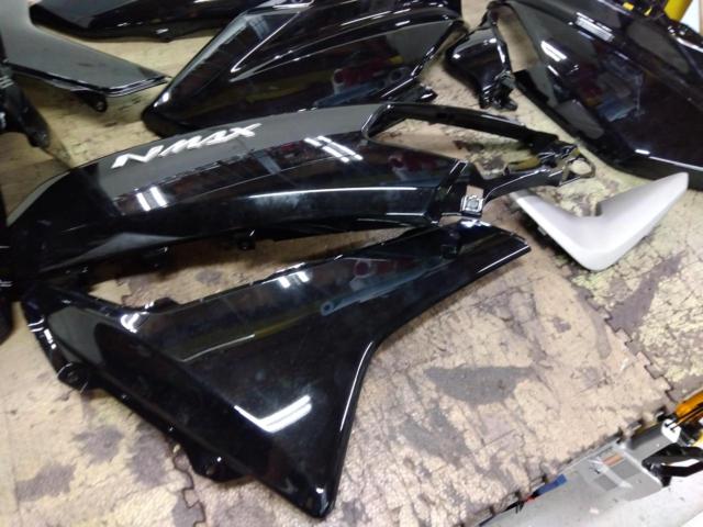 2YAMAHA NMAX125純正外装セット
