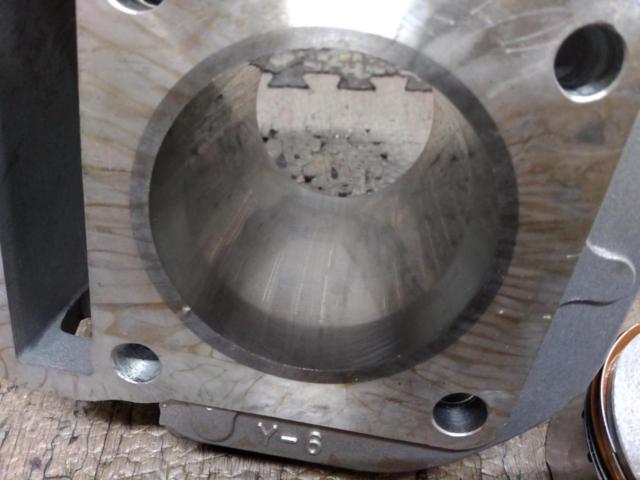 2 manufacturer unknown
Engine cylinder