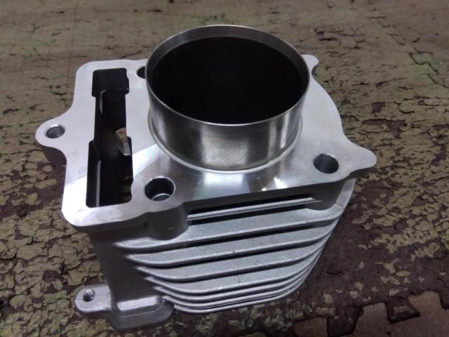 2 manufacturer unknown
Engine cylinder