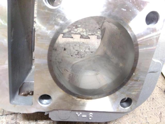 2 manufacturer unknown
Engine cylinder