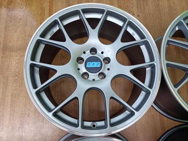 BBS
GERMANY
CH-R
122
+
One two three