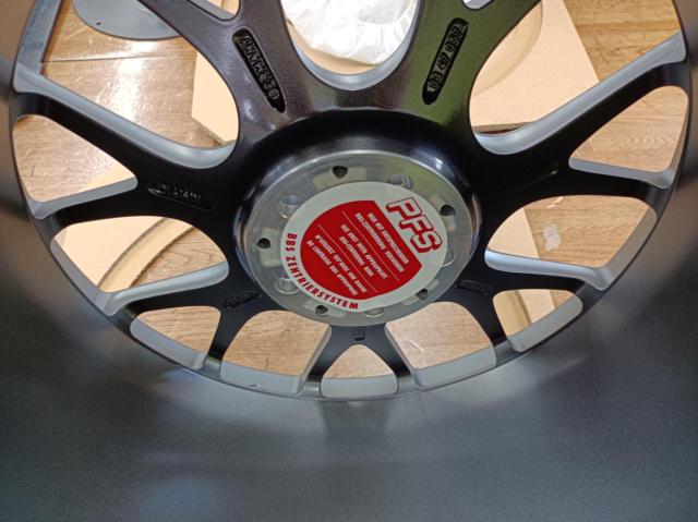 BBS
GERMANY
CH-R
122
+
One two three