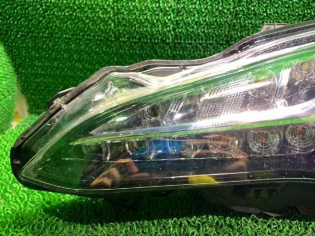 トヨタ純正 ヘッドライト ZN6後期型 左のみ