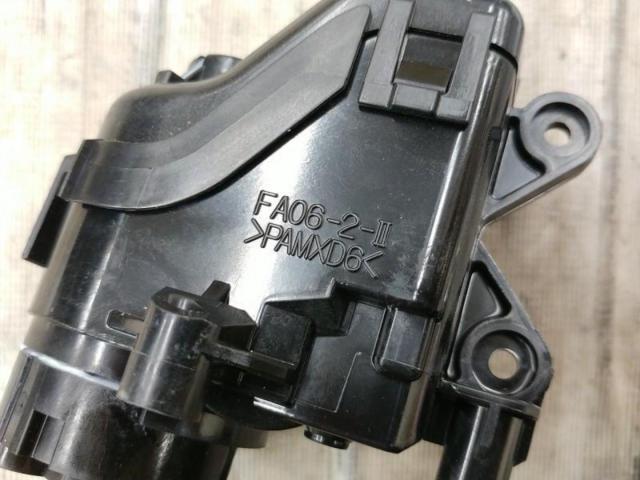 MAZDA genuine
Actuator
