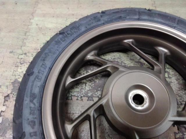 6HONDA VARIO160純正リアタイヤホイールセット