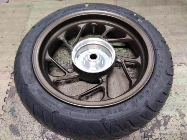 6HONDA VARIO160純正リアタイヤホイールセット