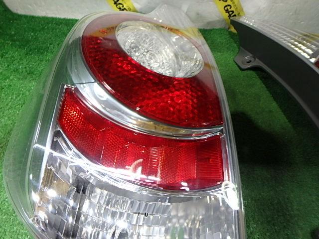 アクア NHP10 前期 純正 テールレンズ テールライト テールランプ LED 