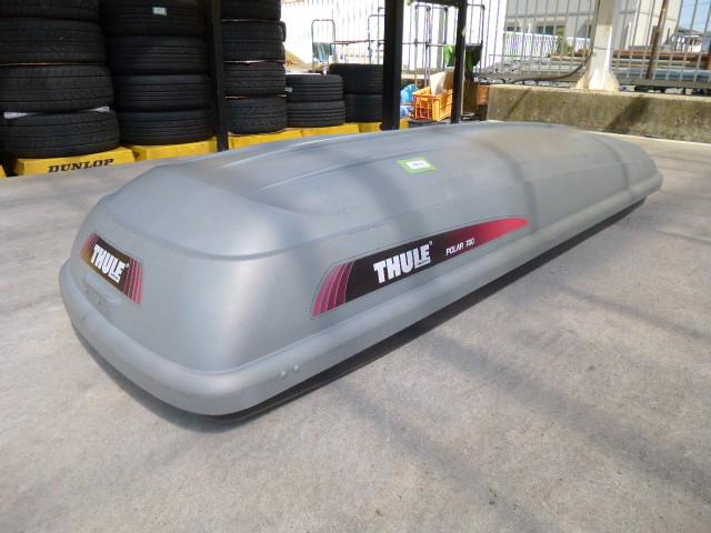 THULE POLAR 500 スーリールーフボックスとルーフ キャリア