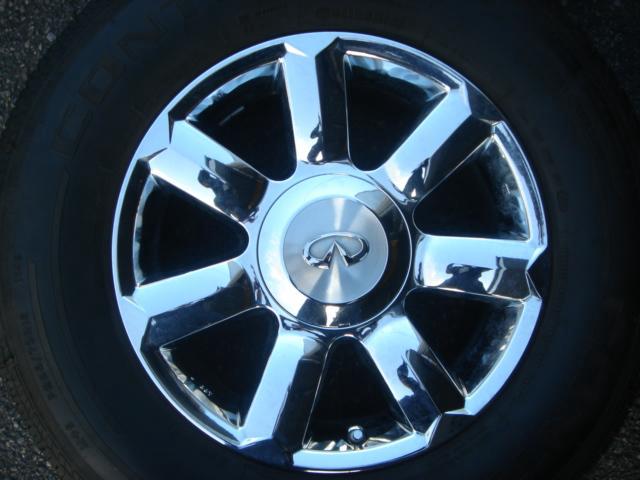 INFINITI(インフィニティ)QX56純正メッキホイール+Continental 