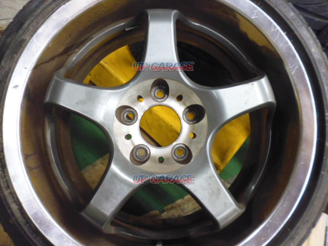 desmond XR-V 8Jと9J4本 ジャンク 114.3 熱っぽい 5穴