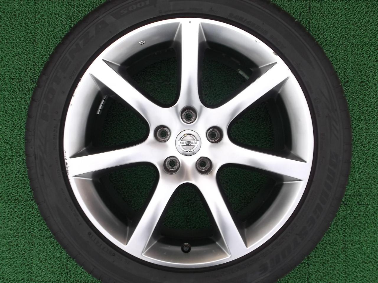 日産純正(NISSAN) V35スカイラインクーペ 純正ホイール + BRIDGESTONE 