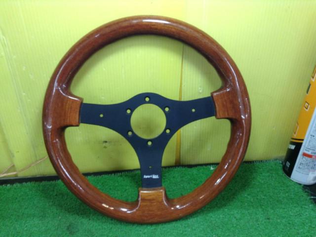 SportLine 3本スポークウッドステアリング | カー用品 インテリア 