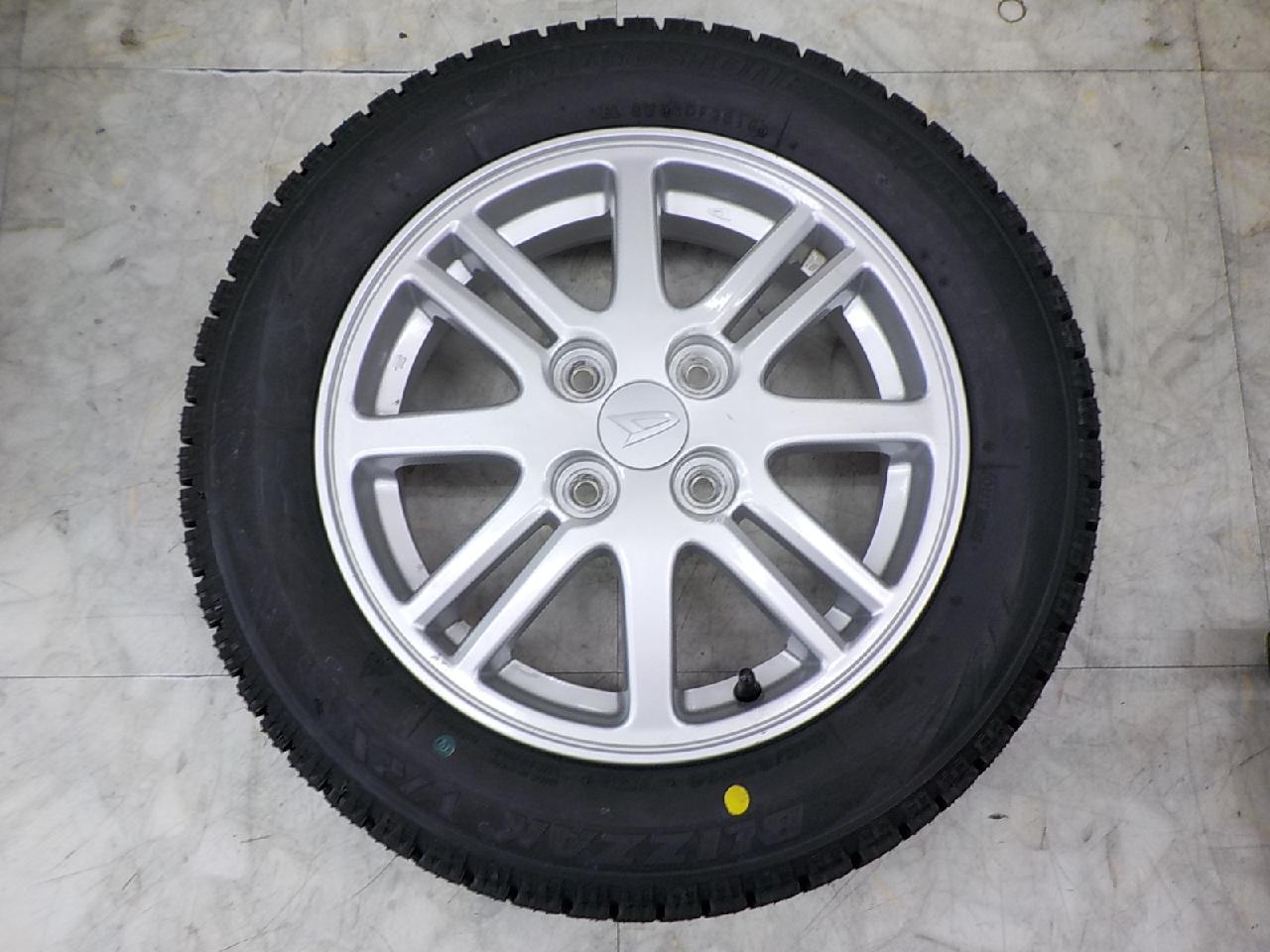 Daihatsu (DAIHATSU) Tanto Custom original wheel + BRIDGESTONE 