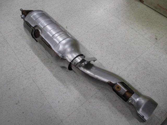 三菱純正(MITSUBISHI) ランサーエボリューションX/CZ4A純正触媒 | カー 