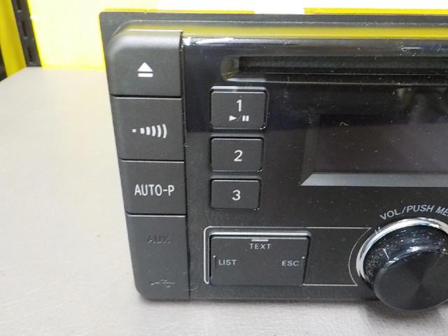 TOYOTA 2DIN純正異形オーディオ 08600-00P10