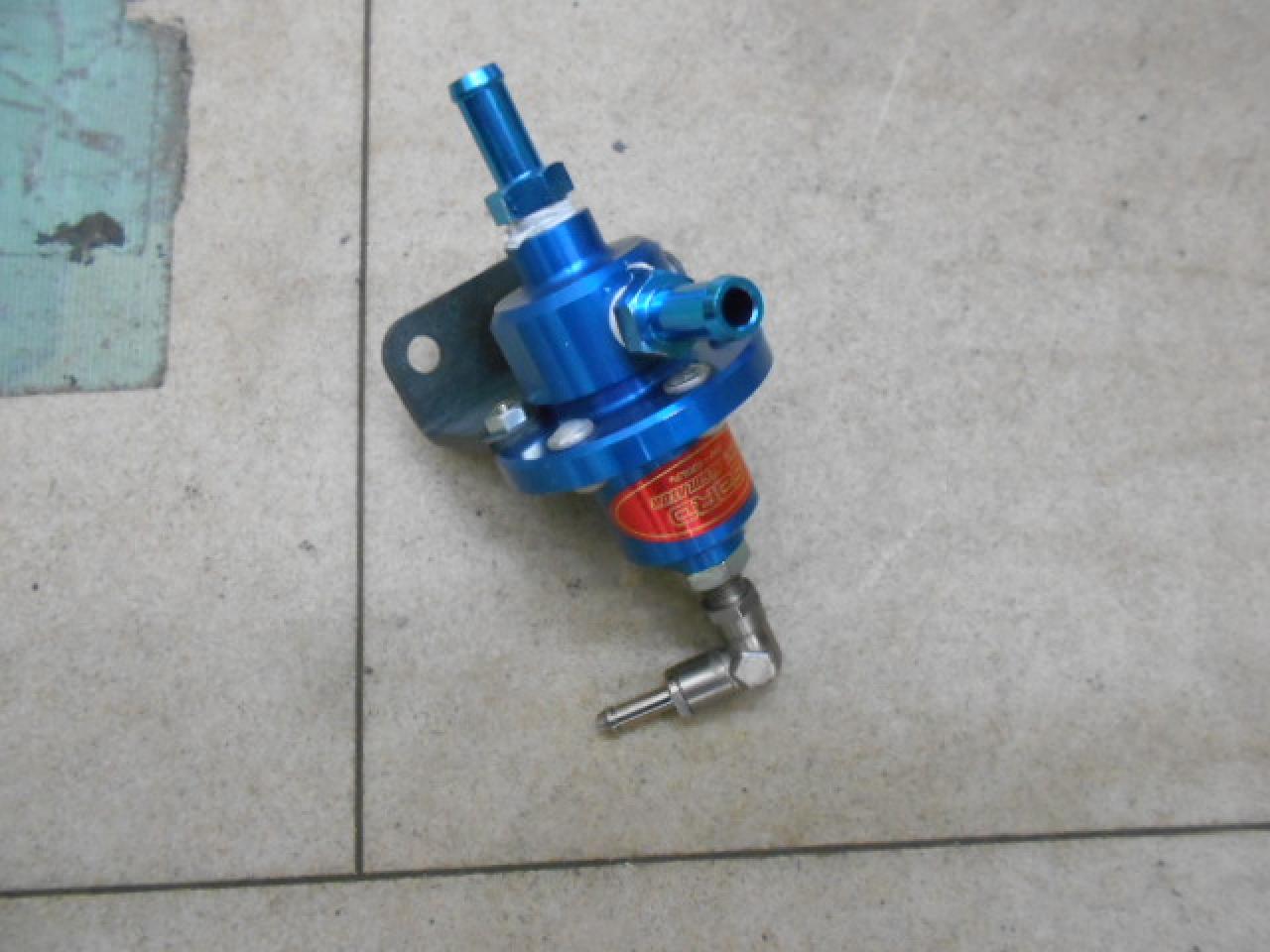 SARD FUEL REGULATOR カー用品 その他(カスタム・チューニング) その他チューンナップの通販 アップガレージ 中古