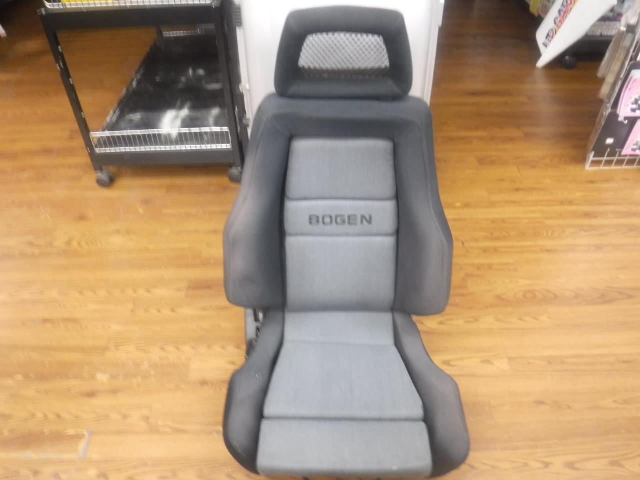 BOGEN セミバケットシート | 傷や汚れあり | アップガレージ 練馬店 | カー用品 シート リクライニングシート(その他)を通販で購入 ...