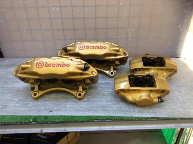 SUBARU GDBインプレッサ純正bremboキャリパー ゴールド 金キャリ 