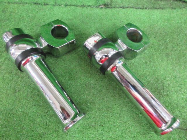 メーカー不明 ドッグボーンライザー 1インチハンドル用 | バイク用品 