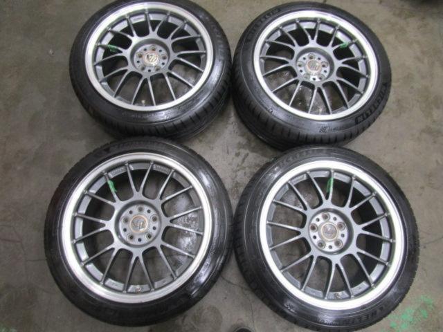 RAYS (Rays)
VOLK
RACING (Volk
Racing)
LE37
K
Gunmetallic / diamond cut
+
MICHELIN (Michelin)
PilotSPORT
Four