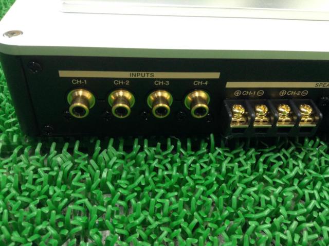 LUXMAN(ラックスマン) CMX-400 デジタルパワーアンプ | 目立った傷や 