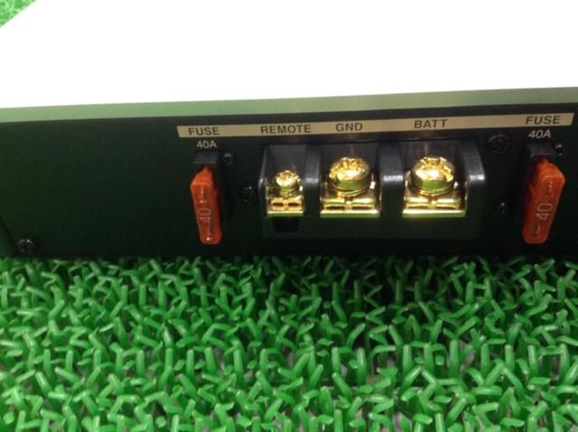 LUXMAN(ラックスマン) CMX-400 デジタルパワーアンプ | 目立った傷や 