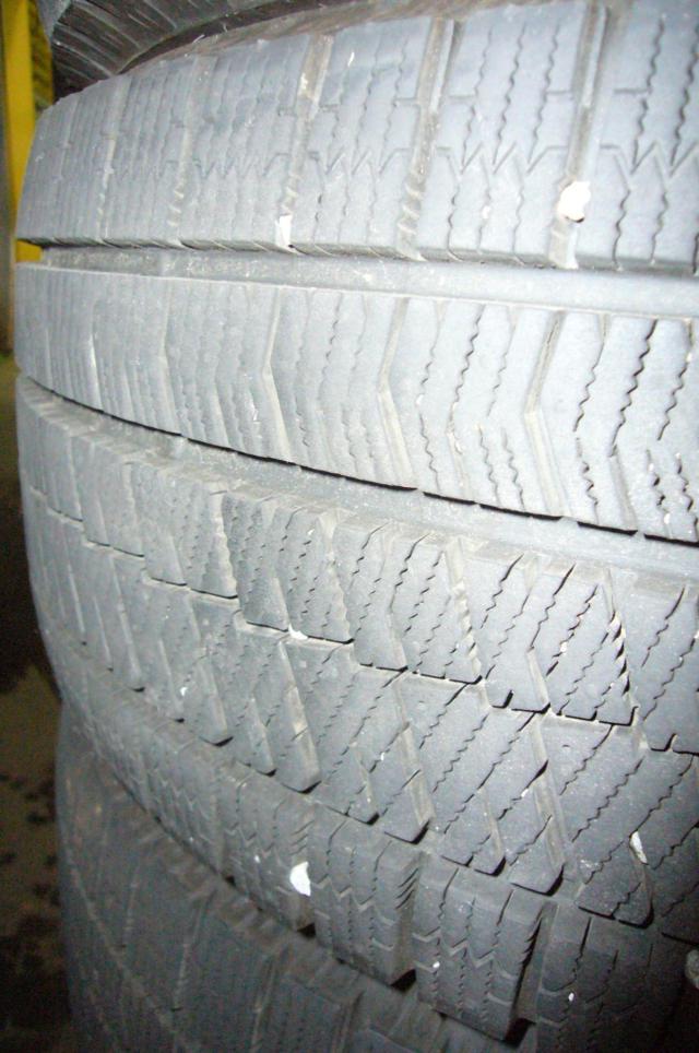 GT112-268 BRIDGESTONE(ブリヂストン) FEID(フェイド) NK5 (5HOLE)  + BRIDGESTONE(ブリヂストン) BLIZZAK VRX2
