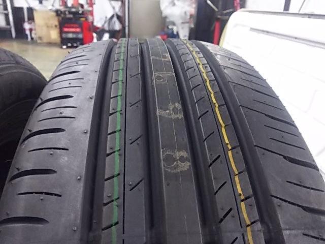 【値下げしました】DUNLOP GRANDTREK PT30 225/60R18 タイヤ4本セット