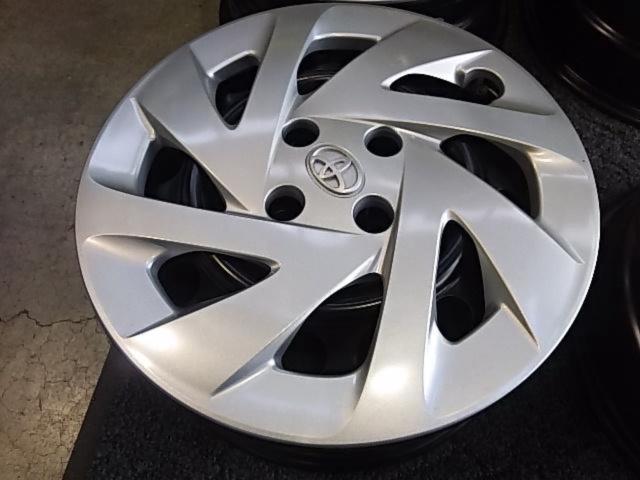 トヨタ純正(TOYOTA) アクア純正 15インチスチールホイール | 目立った 
