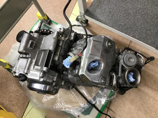【ジャンク】 【値下げ!!】 HONDA ブロス400 エンジン+キャブレター