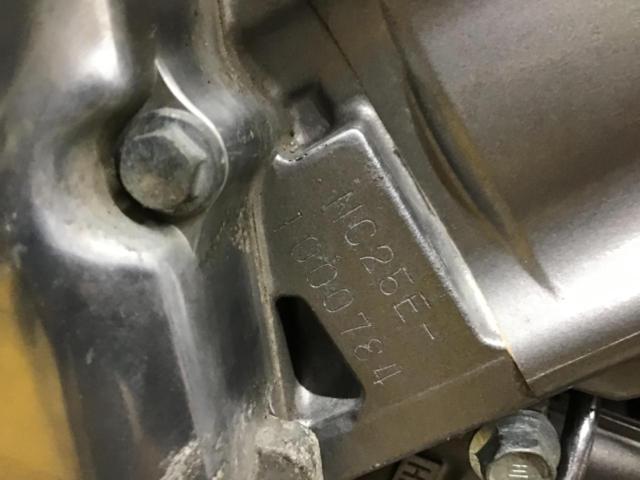 【ジャンク】 【値下げ!!】 HONDA ブロス400 エンジン+キャブレター
