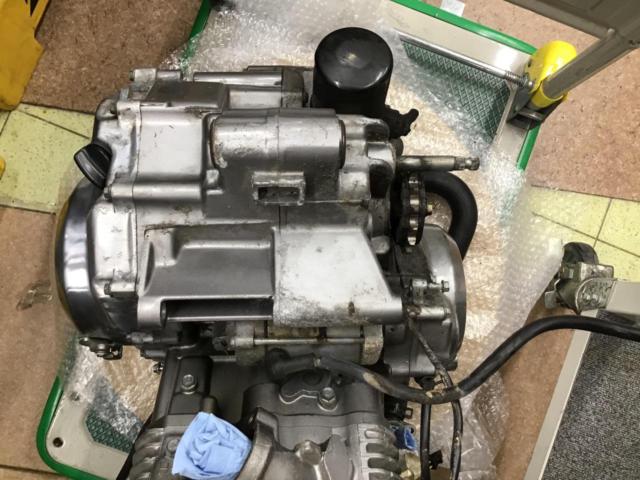 【ジャンク】 【値下げ!!】 HONDA ブロス400 エンジン+キャブレター