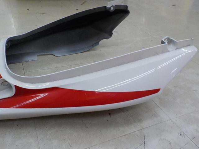HONDA(ホンダ) CB1300 SC54前期純正テールカウル | 目立った傷や汚れ 