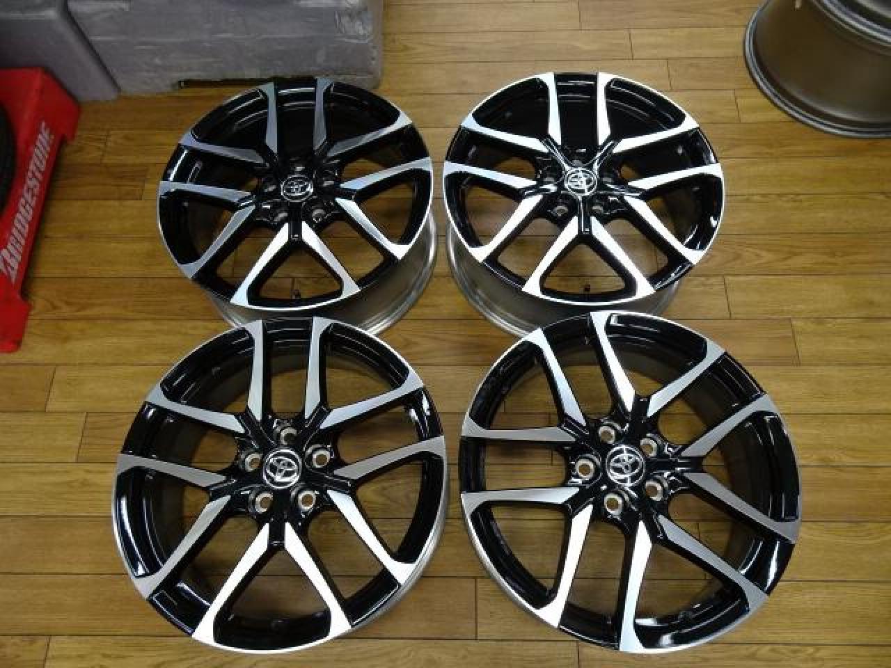 トヨタC-HR GR スポーツ 純正19インチ 7.5J PCD114.3-5H GR ch-r