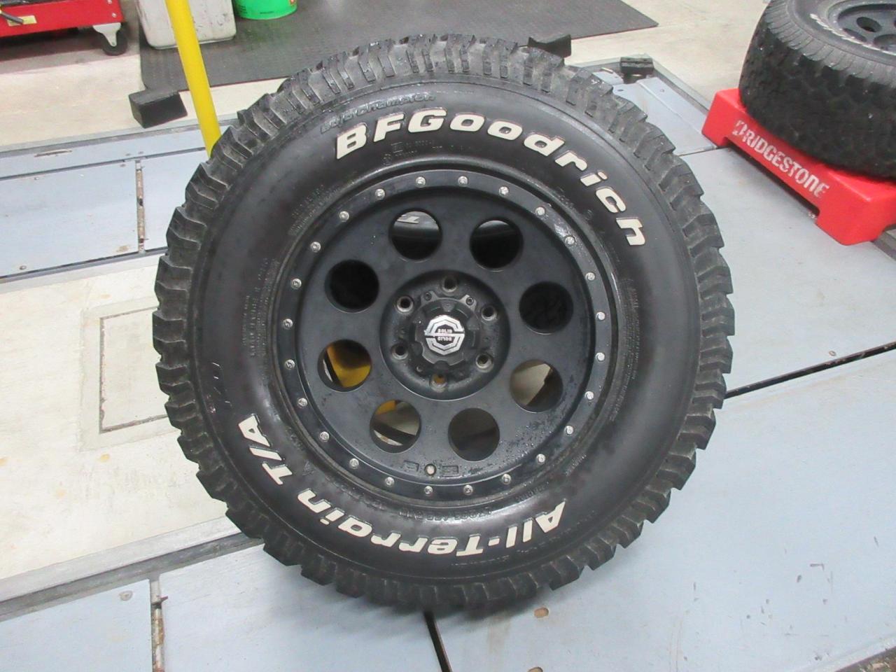 SOLID RACING(ソリッドレーシング) X-metal X16 + BFGoodrich(ビーエフ 