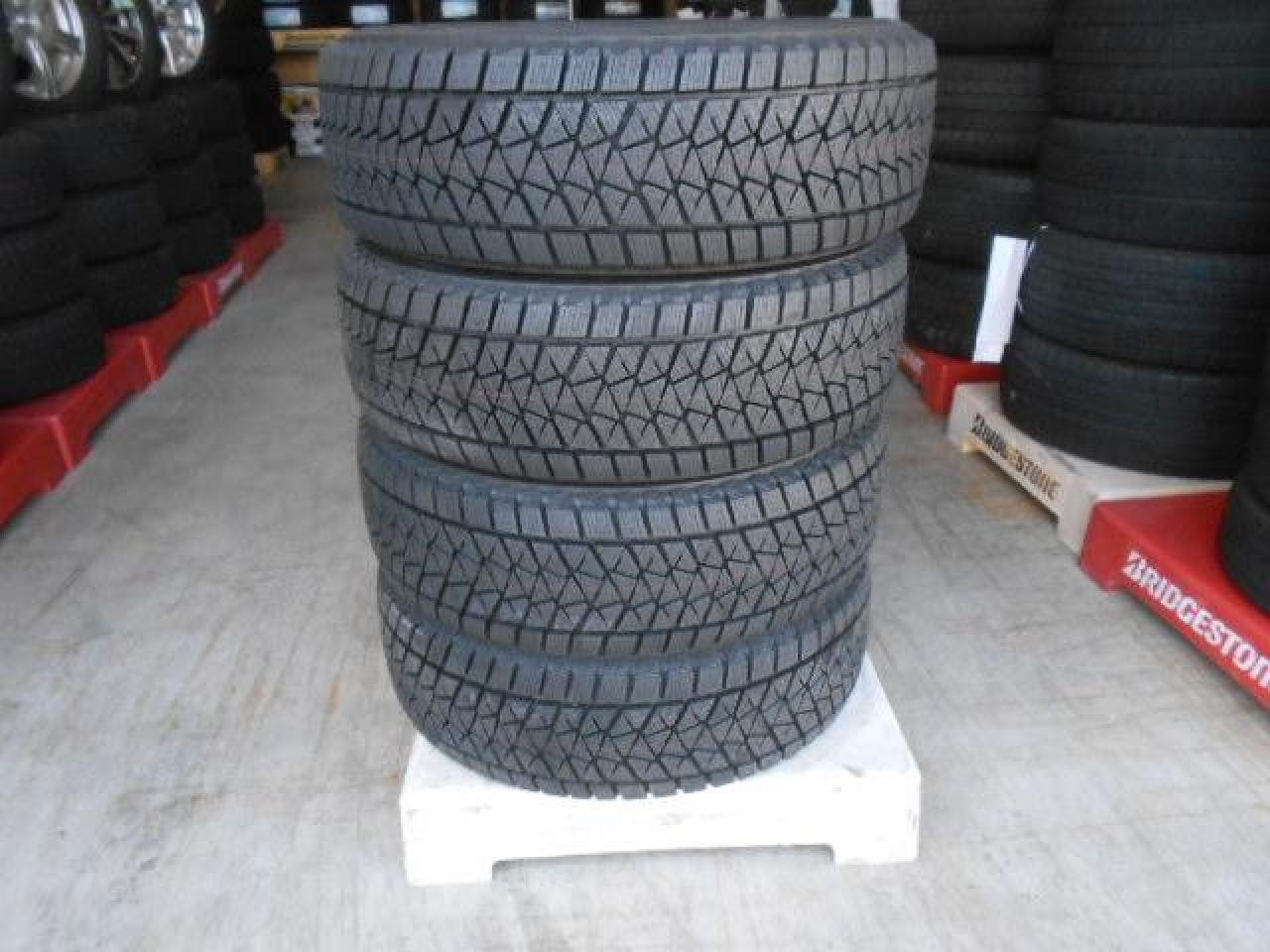 BRIDGESTONE BLIZZAK DM-V2 215/65-16 20年 未使用 ラベル無 | カー用品 スタッドレスタイヤ 16インチ ...