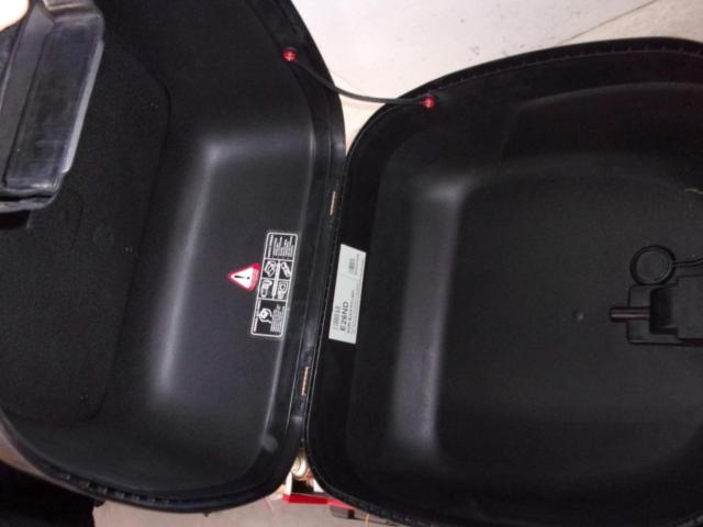 値下げしました!GIVI(ジビ) 汎用リアボックス モノロック E26ND 